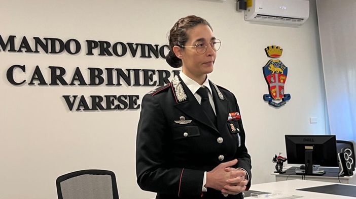 Il maggiore Chiara Crupi, comandante della Compagnia di Varese Il maggiore Chiara Crupi, comandante della Compagnia di Varese