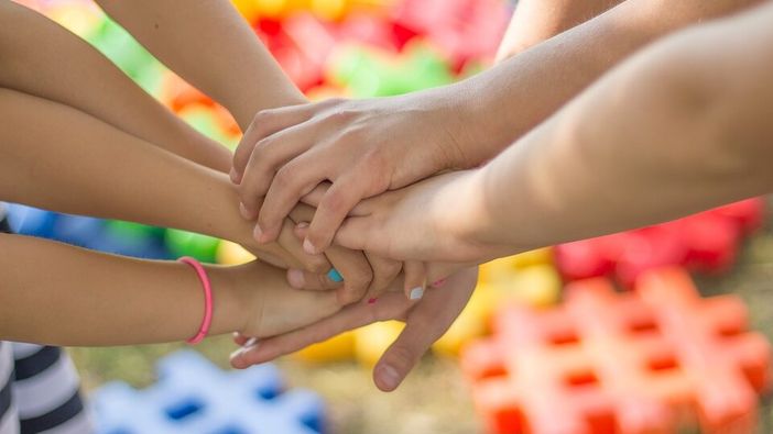 Besnate: solidarietà per la piccola Ludo, raccolta fondi per una pedana per l'auto Besnate: solidarietà per la piccola Ludo, raccolta fondi per una pedana per l'auto