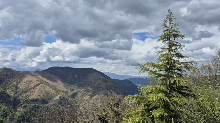 A parte la parentesi tra domani pomeriggio e giovedì, sono i giorni giusti per una gita in collina o in montagna