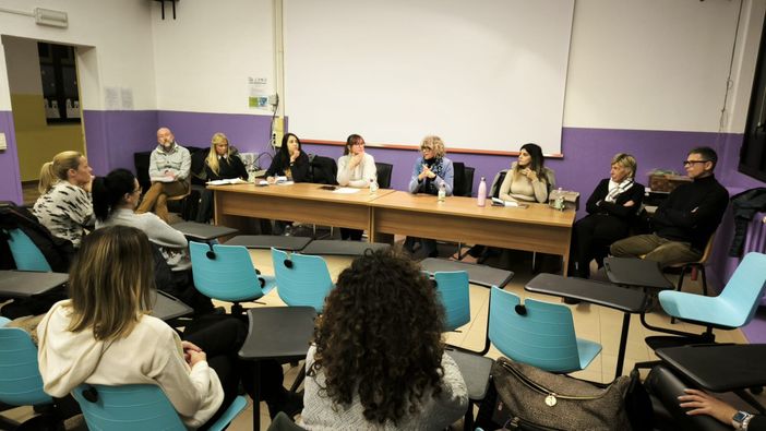 Insetti nel piatto alle Tommaseo: le scuse del Comune, l’azienda intensificherà i controlli ma i genitori rimangono guardinghi