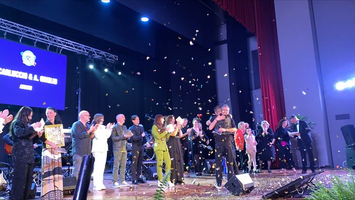 VIDEO. “Canta con me il Festival” fa il sold out al teatro Sociale Cajelli di Busto: vincitori Origlio e Carluccio VIDEO. “Canta con me il Festival” fa il sold out al teatro Sociale Cajelli di Busto: vincitori Origlio e Carluccio