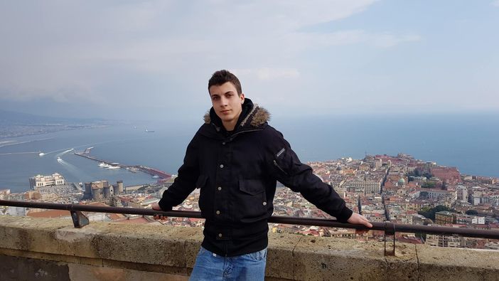 Federico Calzati aveva 21 anni (foto dal profilo Facebook)