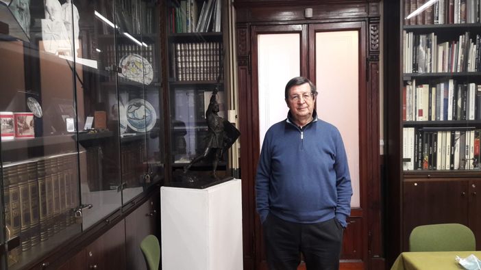 Gianfranco Bononi nella sede della Famiglia Legnanese