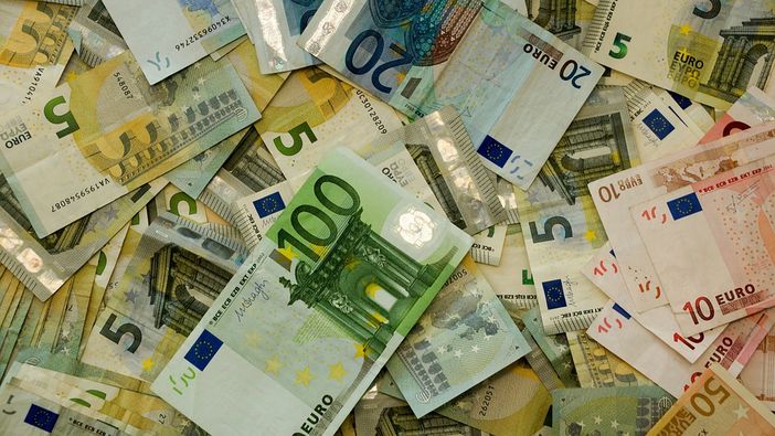 «Truffatori in azione nei nostri negozi: state attenti»