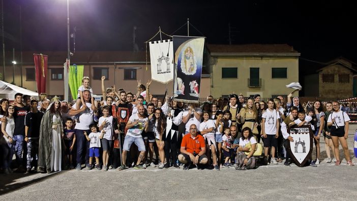 Il Palio di Cairate è di Munasteri