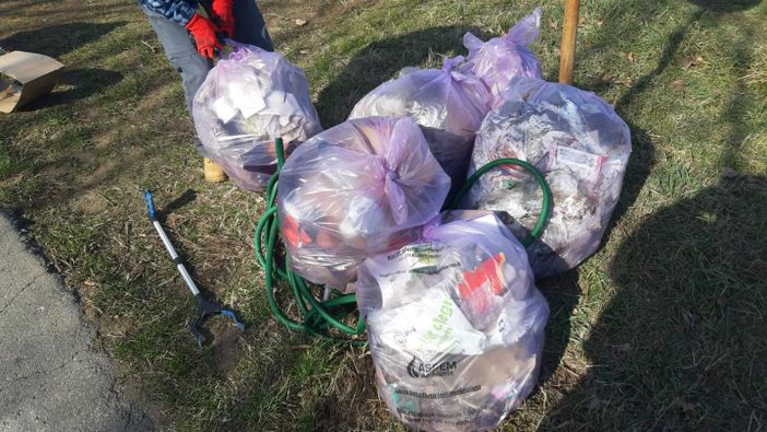 Gli olgiatesi si ripuliscono via Ombrone Gli olgiatesi si ripuliscono via Ombrone