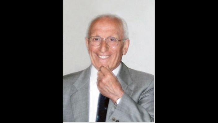 Il maestro Vittorio Tiziani Il maestro Vittorio Tiziani