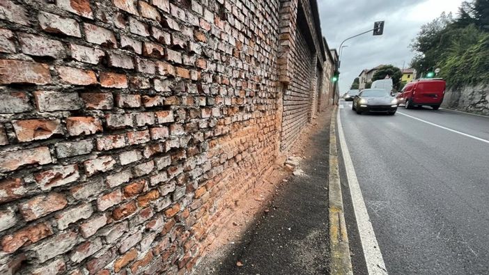 Incidente stradale nella notte a Besozzo: muore ragazzo di 21 anni