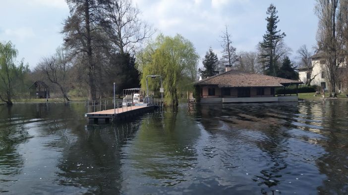 FOTO. L’Isolino Virginia ancora sommerso dall'acqua alta del lago