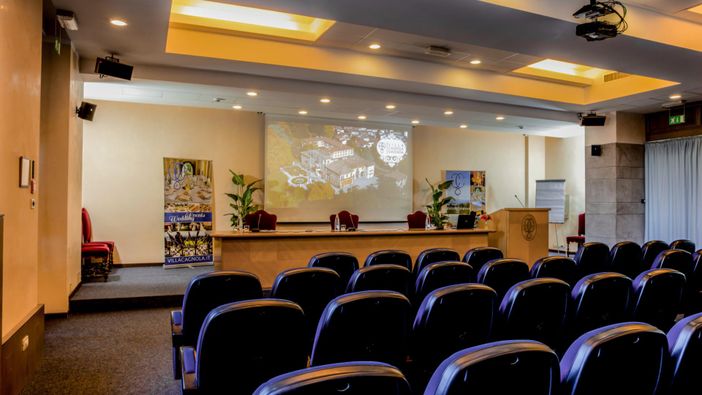 Il congresso si terrà a Villa Cagnola Il congresso si terrà a Villa Cagnola