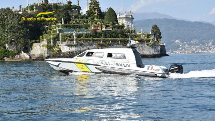 Agosto sul lago Maggiore: in un mese 37 violazioni per eccesso di velocità e mancata sicurezza Agosto sul lago Maggiore: in un mese 37 violazioni per eccesso di velocità e mancata sicurezza