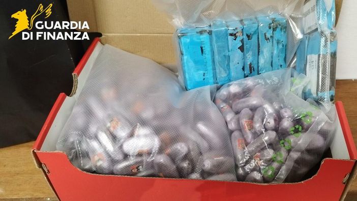 La droga sequestrata all'automobilista svizzero