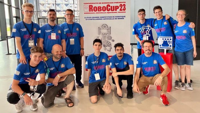 La squadra Aurat del “Facchinetti” è tra le prime cinque al mondo e la migliore per “tecnica”