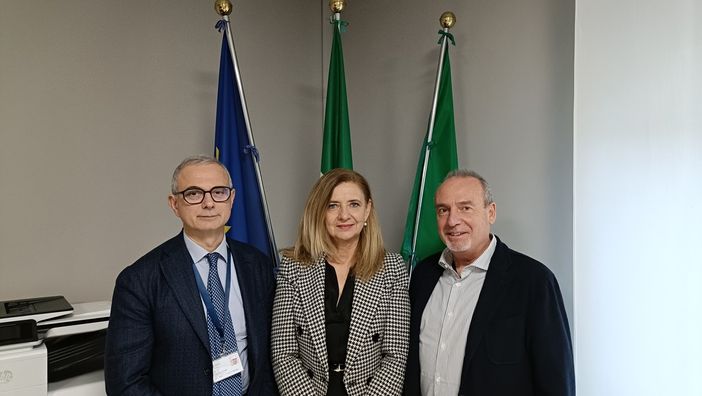 Salvatore Gioia, direttore generale Ats Insubria, Annalisa Donadini, direttore Medicina Preventiva nelle Comunità, e Giuseppe Catanoso, direttore sanitario