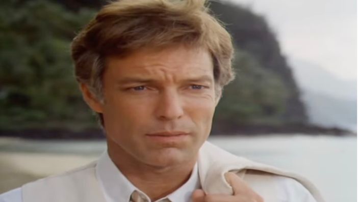 L'attore in una scena di "Uccelli di rovo"