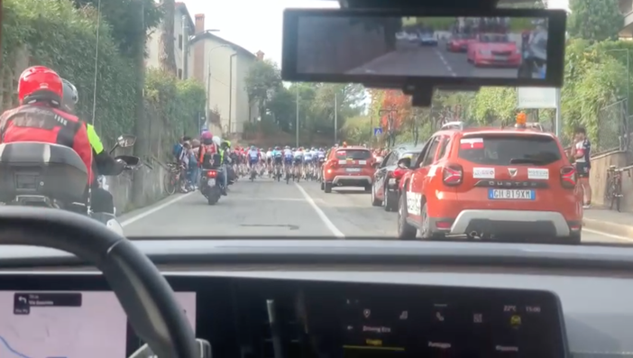 VIDEO - Su una macchina, dentro la Tre Valli, a 101 chilometri orari