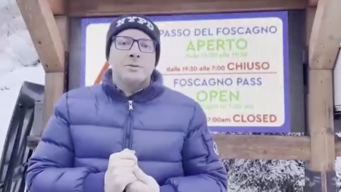 VIDEO. A Livigno passo riaperto per far uscire i turisti: «Poi richiuso, domani vedremo»