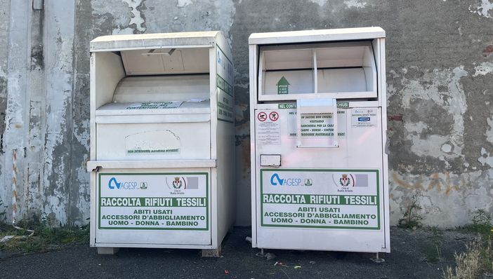 Dove vanno abiti, stracci, scarpe? Non è un giallo (ma neanche il sacco azzurro) Dove vanno abiti, stracci, scarpe? Non è un giallo (ma neanche il sacco azzurro)