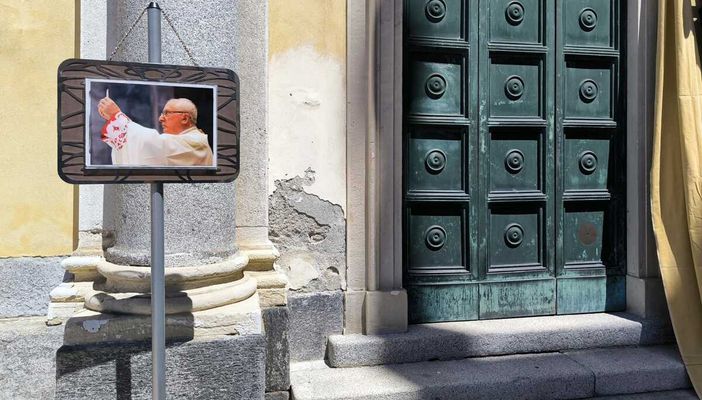 Ultimo saluto a monsignor Livetti: la camera mortuaria apre oggi alle 16.30 Ultimo saluto a monsignor Livetti: la camera mortuaria apre oggi alle 16.30