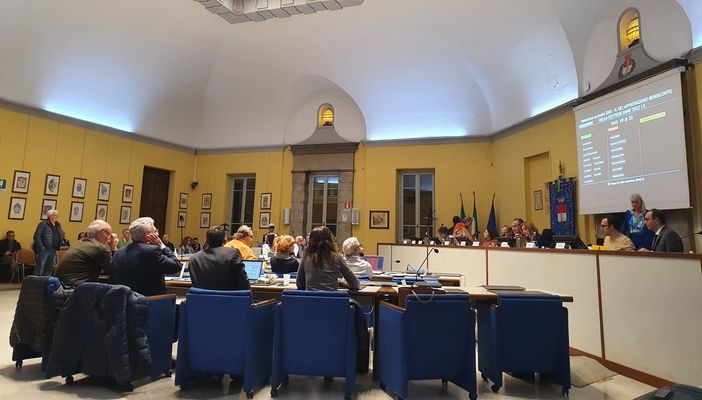 Busto, approvato il rendiconto 2022. L’opposizione punge su lampioni e partecipate Busto, approvato il rendiconto 2022. L’opposizione punge su lampioni e partecipate