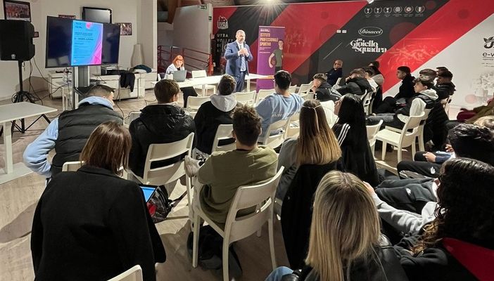 Scuola e impresa dialogano grazie ad Acof. «Ecco come creare una start-up di successo» Scuola e impresa dialogano grazie ad Acof. «Ecco come creare una start-up di successo»