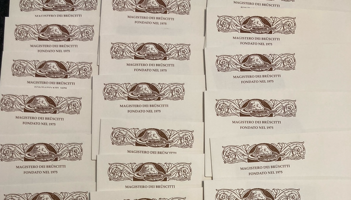 Le buste con i buoni spesa donate dal Magistero dei Bruscitti