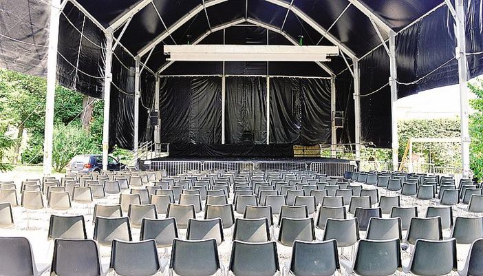 La tensostruttura dei Giardini Estensi riapre con la rassegna &quot;Parola di donna&quot;