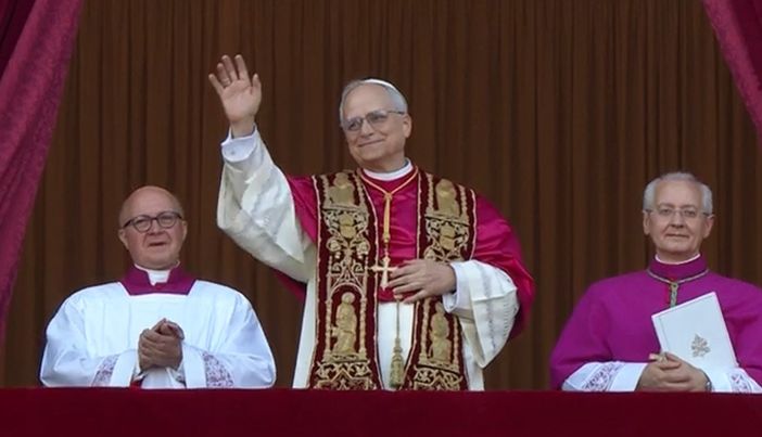 Il nuovo Papa è l'americano Robert Francis Prevost. Si chiamerà Leone XIV. Le prime parole: «La pace sia con tutti voi»