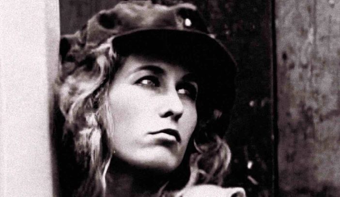 La copertina di “Io che nasco immaginaria. Autobiografia” La copertina di “Io che nasco immaginaria. Autobiografia”