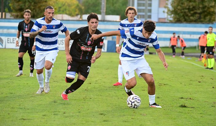 La ripartenza di Citterio, fermata da una zolla (foto Galbiati)