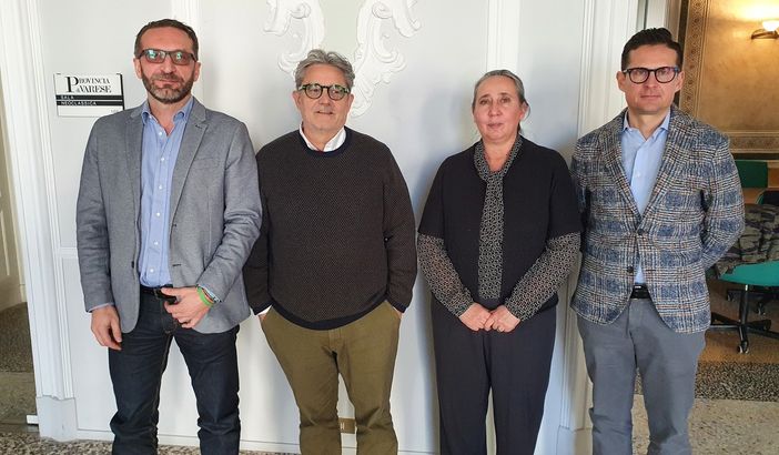 Magrini affida le deleghe a Premazzi, Rovelli e Barcaro. Il leghista: «Scelta sofferta ma è un dovere morale» Magrini affida le deleghe a Premazzi, Rovelli e Barcaro. Il leghista: «Scelta sofferta ma è un dovere morale»