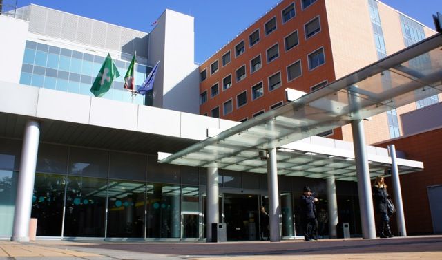 Covid, scattate le sospensioni per gli operatori sanitari non vaccinati: in provincia di Varese sono circa 300 Covid, scattate le sospensioni per gli operatori sanitari non vaccinati: in provincia di Varese sono circa 300