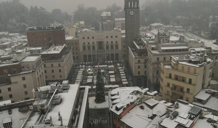 Varese domani rivedrà la neve? Busto no... o così pare