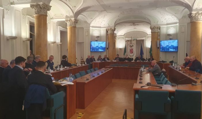 Provincia, primo via libera al bilancio. Passano anche diverse mozioni della minoranza Provincia, primo via libera al bilancio. Passano anche diverse mozioni della minoranza