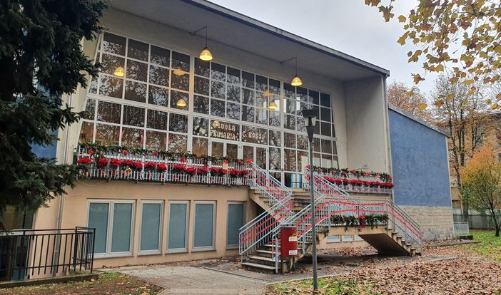 Rinasce la scuola primaria Rossi di Borsano. «Didattica innovativa e forte legame col quartiere» Rinasce la scuola primaria Rossi di Borsano. «Didattica innovativa e forte legame col quartiere»