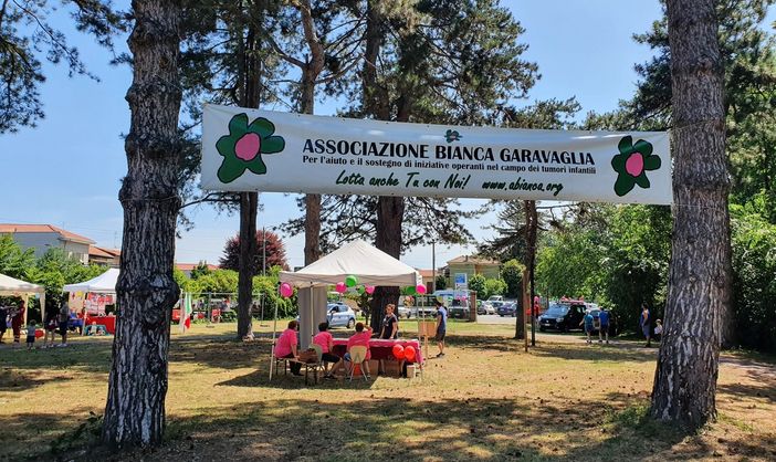 Che festa all’aria aperta per la Bianca Garavaglia! Tra divertimento e solidarietà