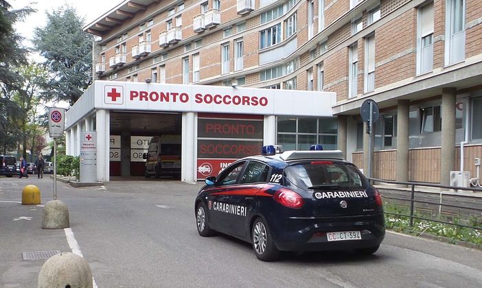 No vax al pronto soccorso con il Covid insulta medici e infermieri