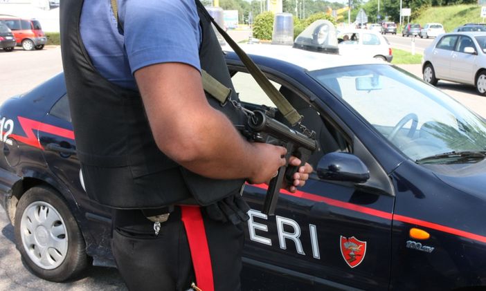Rapina a un corriere della droga a Laveno Mombello: tre giovani arrestati dai carabinieri