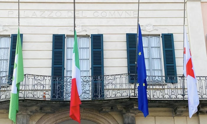 Addio a Roberto Maroni: proclamazione del lutto cittadino e informazioni per la viabilità Addio a Roberto Maroni: proclamazione del lutto cittadino e informazioni per la viabilità