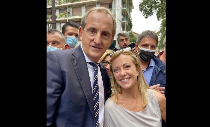 Giorgia Meloni con Emanuele Antonelli