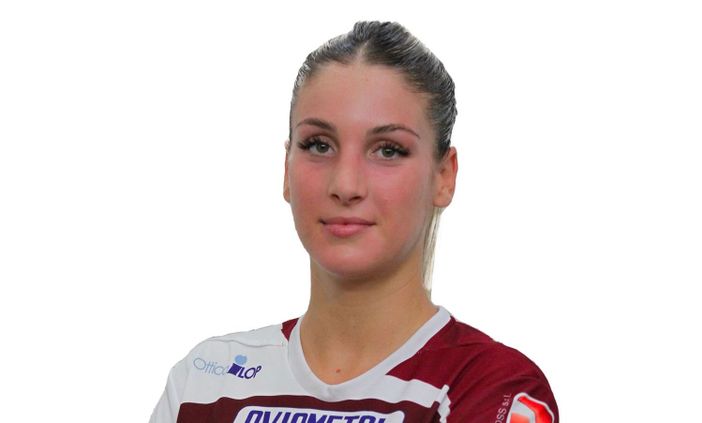 Diana Kobilica alla Pallamano Cassano: «Voglio crescere in un gruppo unito e giovane»
