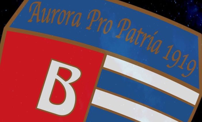 Pro Patria, festa allo “Speroni”: presentazione ufficiale e nuova maglia biancoblù per il derby col Novara