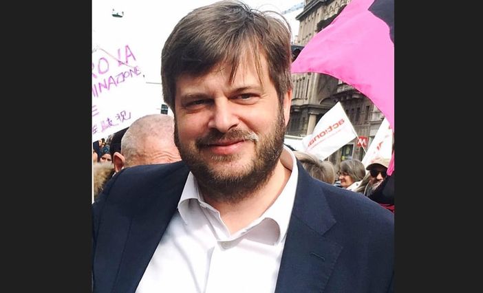 Pierfrancesco Majorino a Busto per discutere di sanità territoriale Pierfrancesco Majorino a Busto per discutere di sanità territoriale