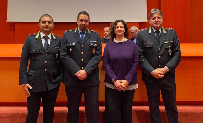 Come gestire le situazioni conflittuali: Polizia locale “a lezione” a Busto