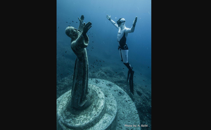 Gianluca Genoni, l’ambasciatore delle bellezze del blu Gianluca Genoni, l’ambasciatore delle bellezze del blu