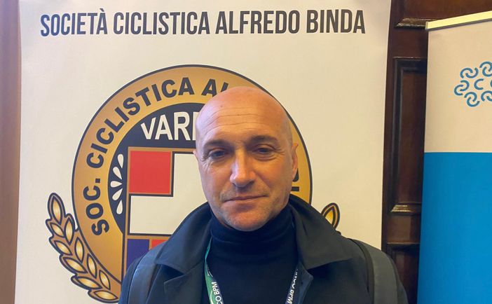 Stefano Garzelli, vincitore del Giro d'Italia del 2000, oggi telecronista Rai Stefano Garzelli, vincitore del Giro d'Italia del 2000, oggi telecronista Rai