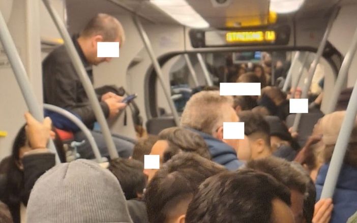 Un'immagine postata dal comitato pendolari Trenord Busto