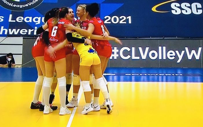 La Uyba ce l'ha fatta, è tutto vero! Vittoria e qualificazione ai quarti di Champions League