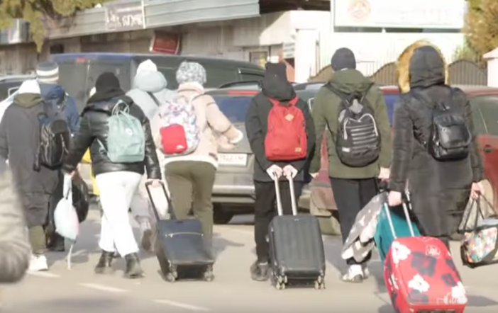 Fondazione Cariplo a sostegno dei profughi dell’Ucraina: «Nessuno lo immaginava. Ora dobbiamo attivare le nostre comunità»