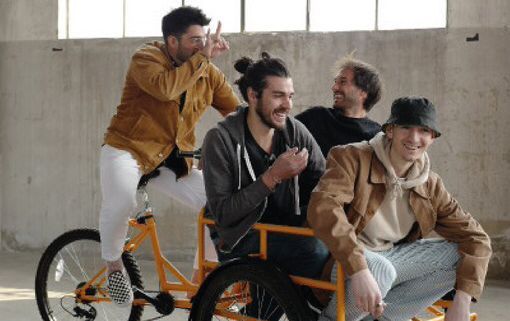 Dall'Australia alla Valceresio, l'avventura imprenditoriale di quattro ragazzi che producono un tè speciale a Induno Olona Dall'Australia alla Valceresio, l'avventura imprenditoriale di quattro ragazzi che producono un tè speciale a Induno Olona